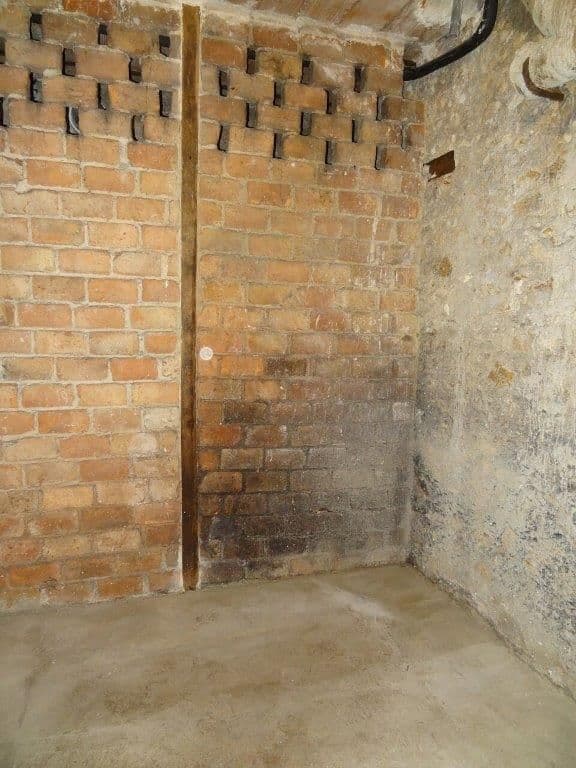 Rue Sergent Hoff Metro Terne beau volume cave archivage