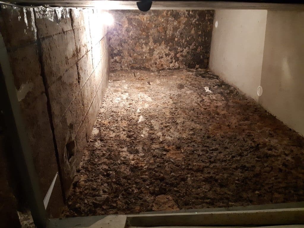 Cave Pereire Tocqueville 17ième sécurisée, sol refait