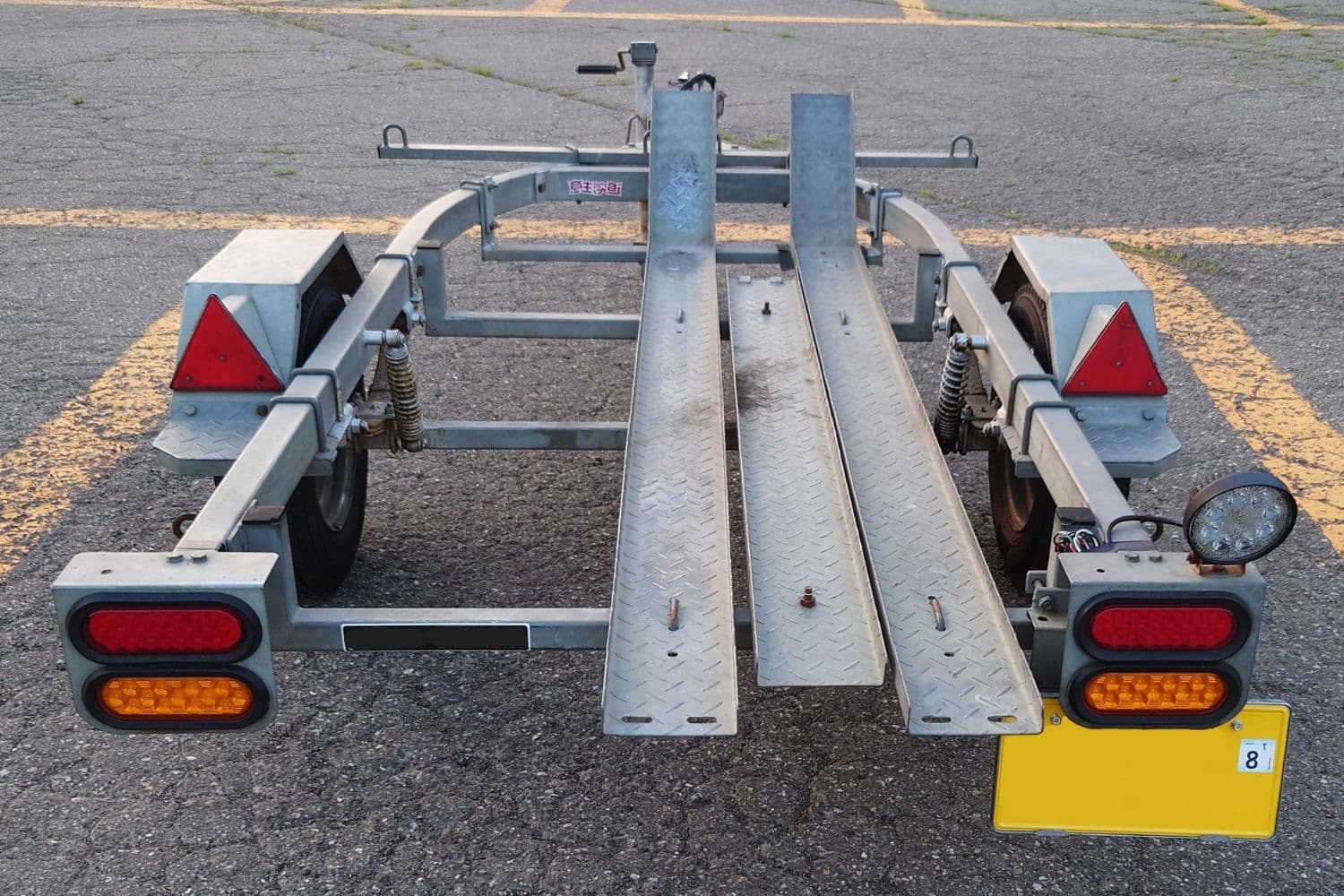 Comment stocker une remorque facilement : nos meilleures astuces